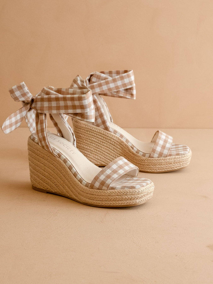 Latte gingham wrap wedge – front view